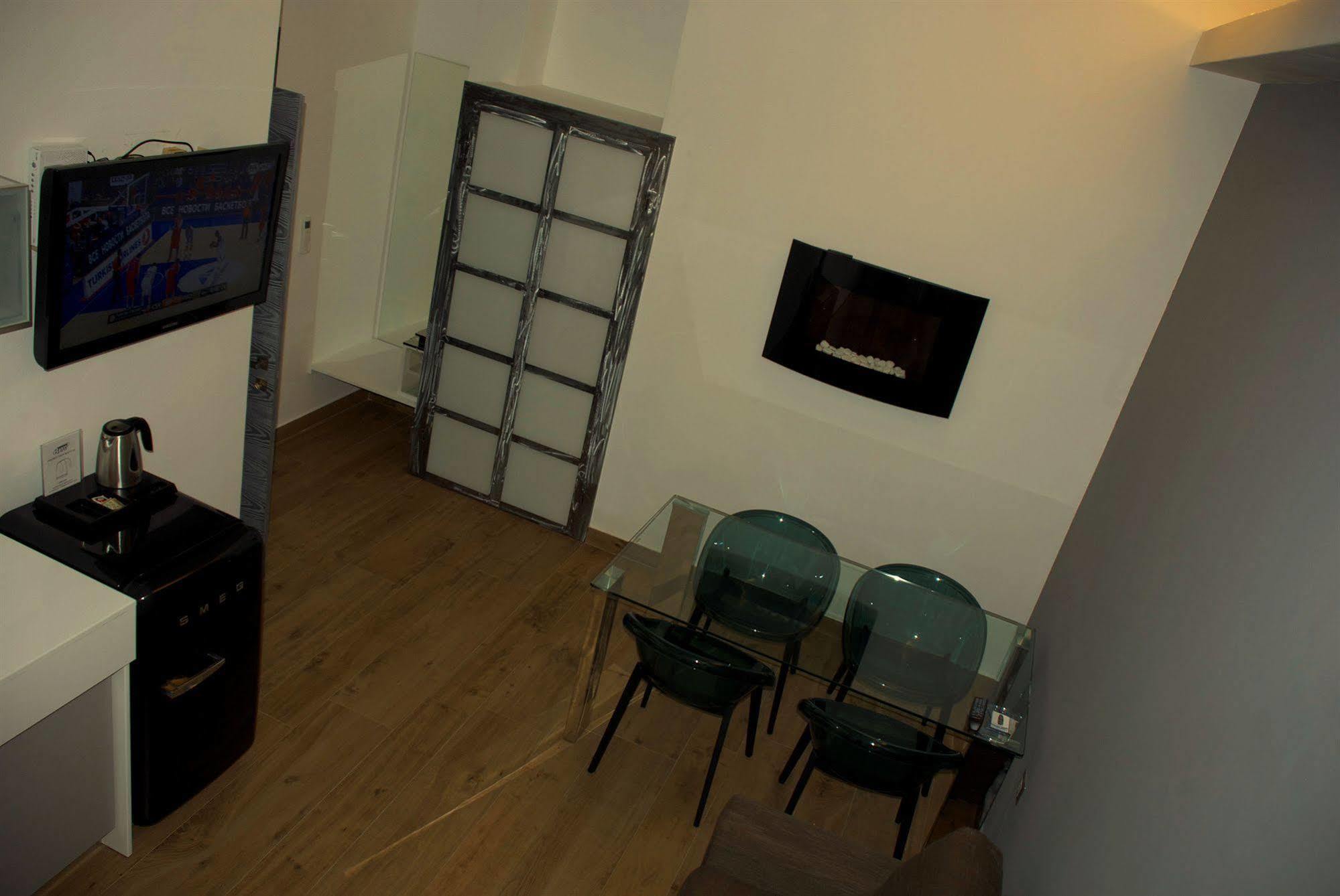 231 Suite Via Roma Cagliari Exterior foto