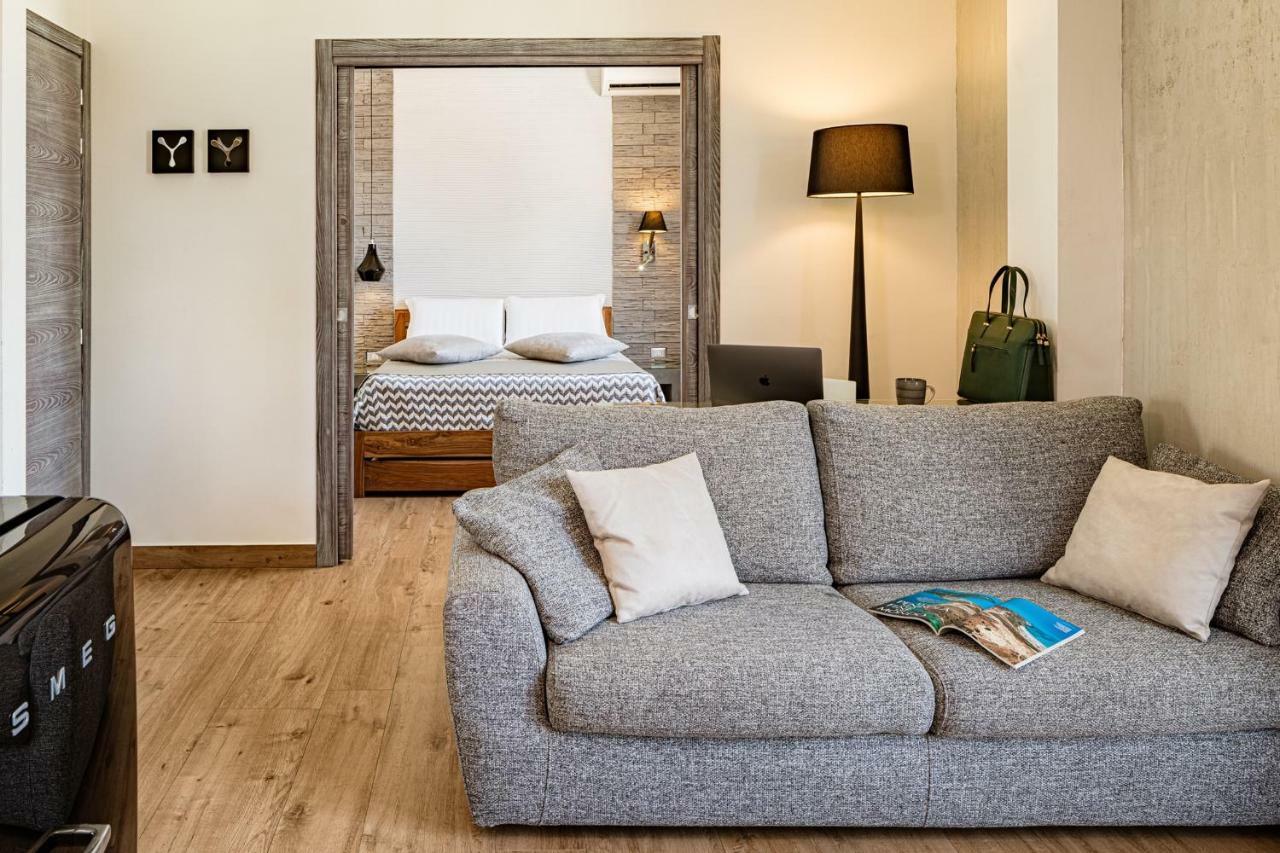 231 Suite Via Roma Cagliari Exterior foto