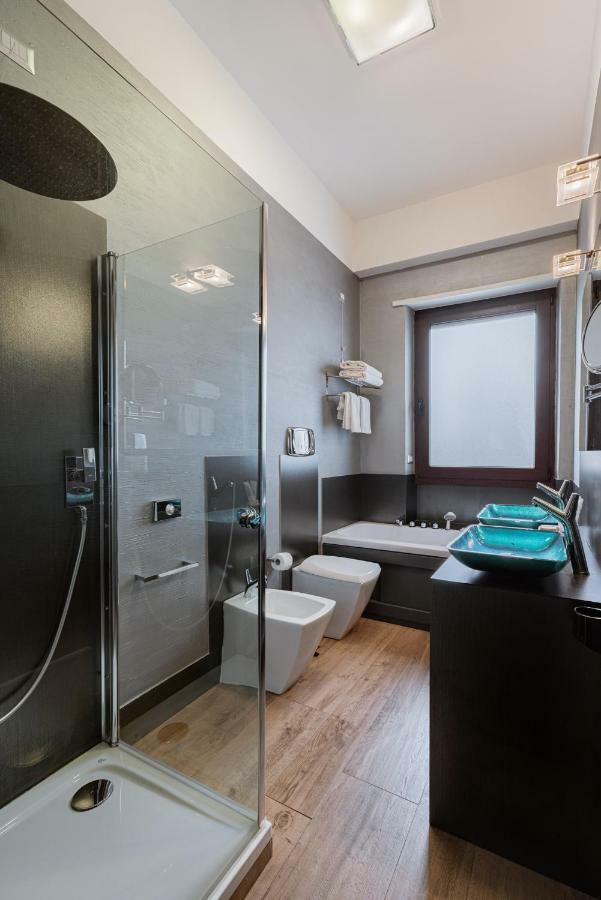 231 Suite Via Roma Cagliari Exterior foto
