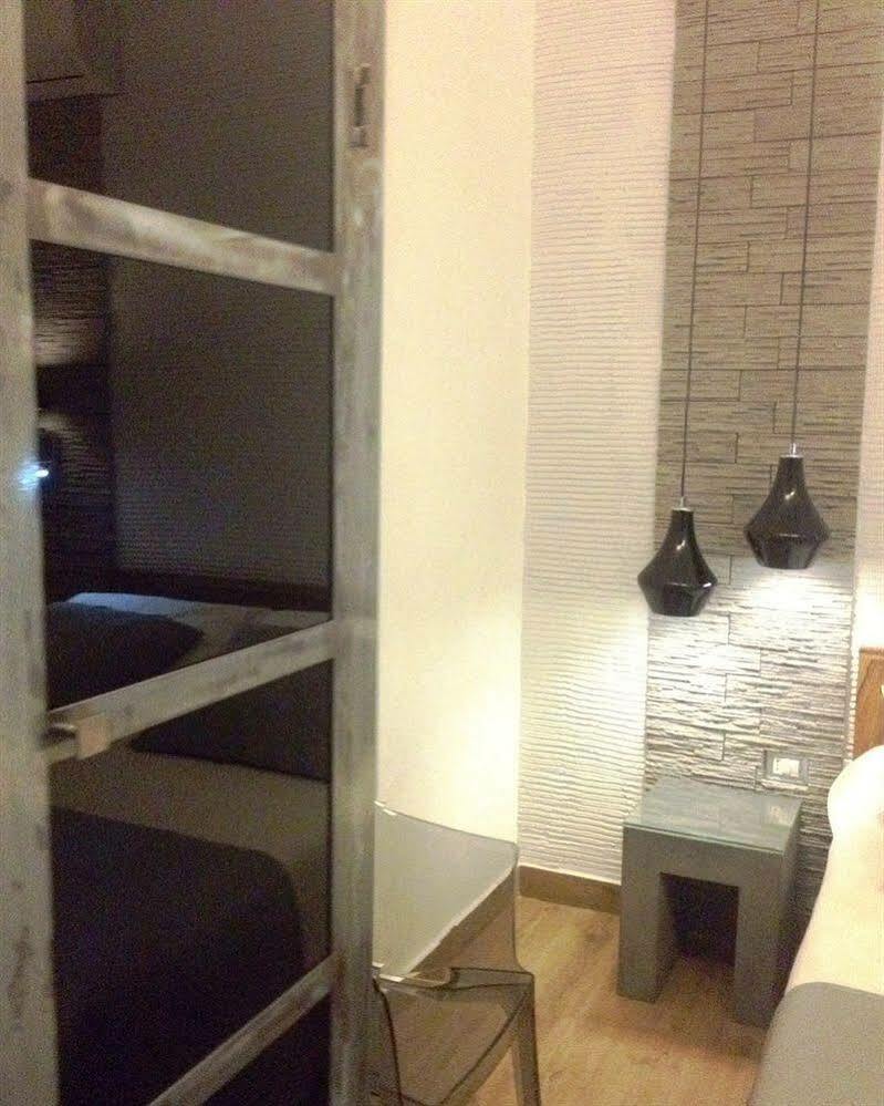 231 Suite Via Roma Cagliari Exterior foto
